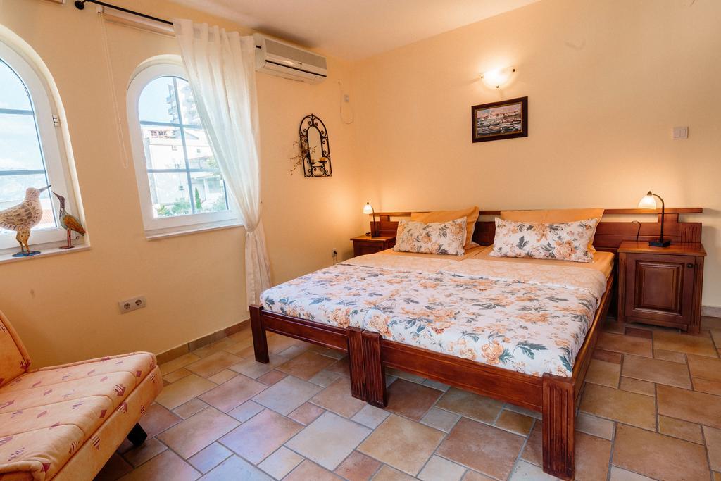 Damonte - Apartments And Rooms Budva Eksteriør billede