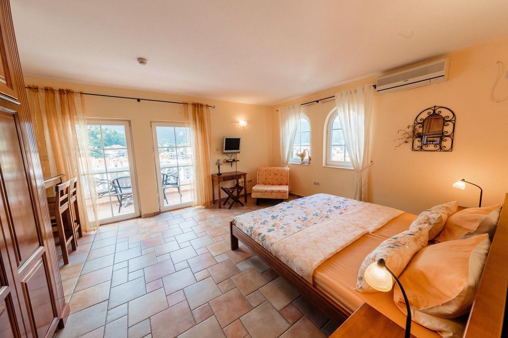 Damonte - Apartments And Rooms Budva Eksteriør billede