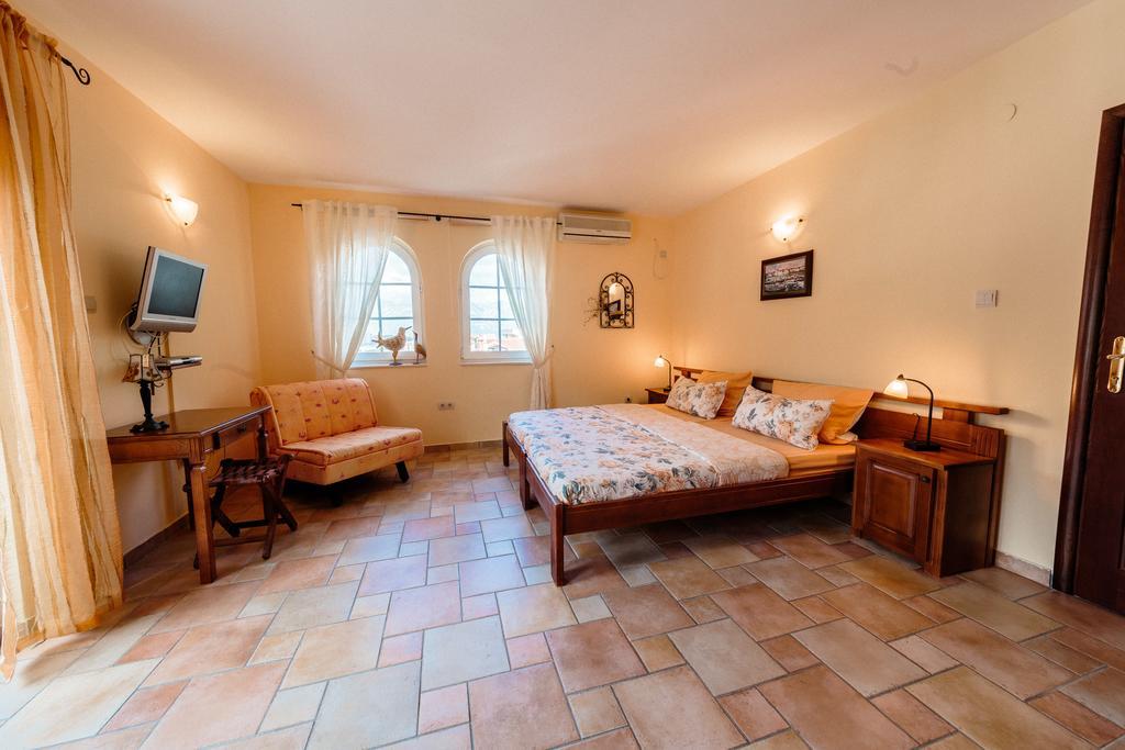 Damonte - Apartments And Rooms Budva Eksteriør billede