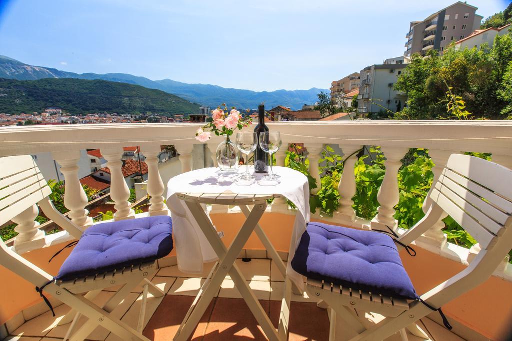 Damonte - Apartments And Rooms Budva Eksteriør billede