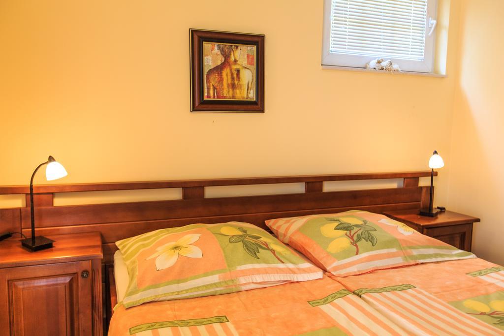 Damonte - Apartments And Rooms Budva Eksteriør billede