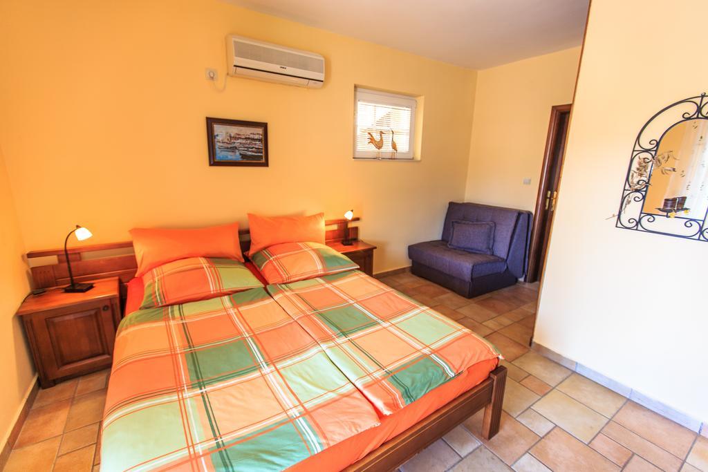 Damonte - Apartments And Rooms Budva Eksteriør billede